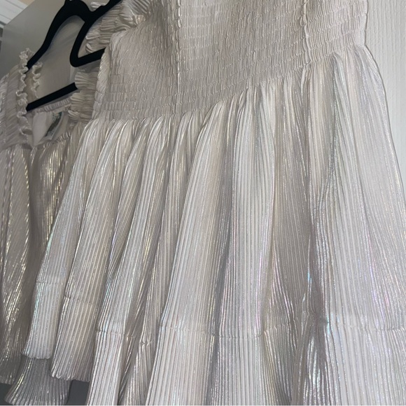 QOS white set - Picture 2 of 2